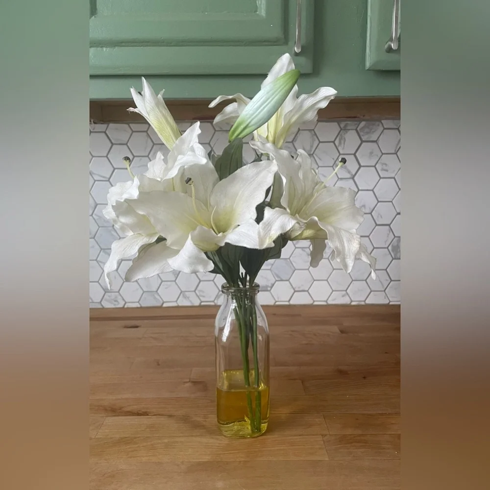 Faux White Lily Arrangement in Glass Vase